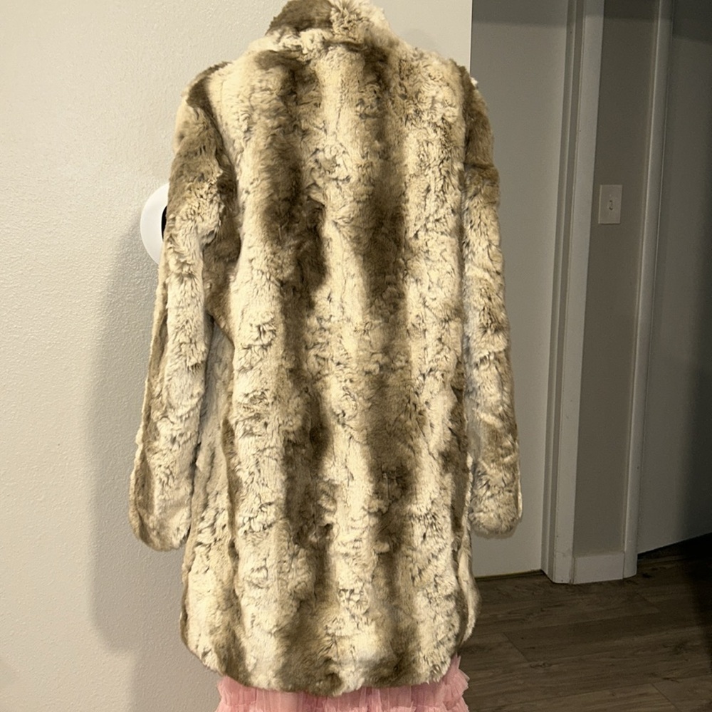 Baldwin Leonore Faux Fur Coat Women's Tan Faux Fur Coat Size Medium, - Picture 9 of 10